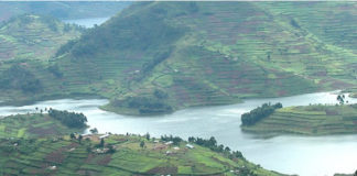 Lake-bunyonyi