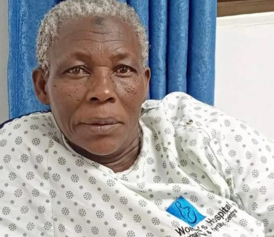 70-year old woman gives birth to twins